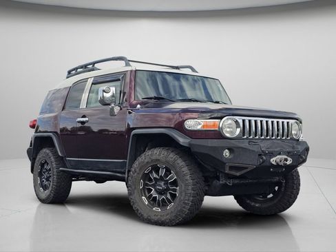 Used 2007 Toyota FJ Cruiser 4WD image 2