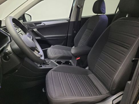 Used 2022 Volkswagen Tiguan S FWD image 17