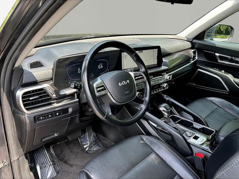 Used 2023 Kia Telluride S FWD image 17