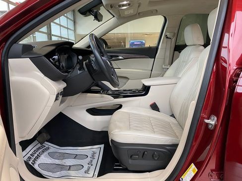 Used 2021 Buick Envision Avenir w/ Technology Package II image 13