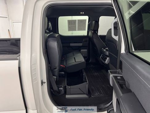 Used 2025 Ford F250 Lariat w/ Chrome Package AWD/4WD image 29