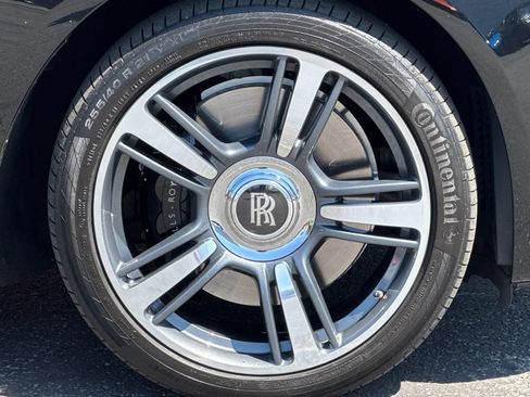 Certified 2014 Rolls-Royce Wraith RWD image 31