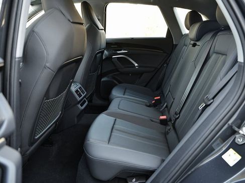 New 2025 Audi Q5 Premium Plus image 24