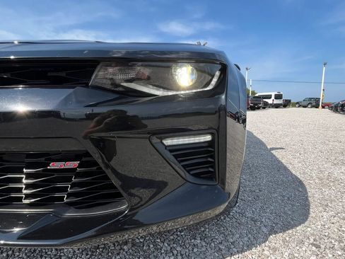 Used 2016 Chevrolet Camaro SS RWD image 25