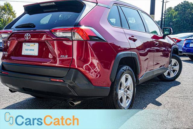 Used 2019 Toyota RAV4 XLE FWD image 5