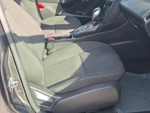 Used 2016 Ford Focus SE image 22