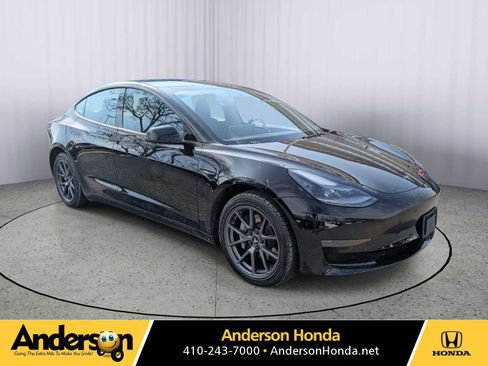 Used 2022 Tesla Model 3 image 1