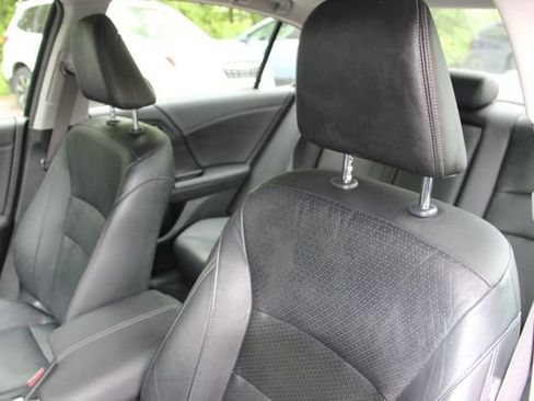 Used 2013 Honda Accord EX-L image 17