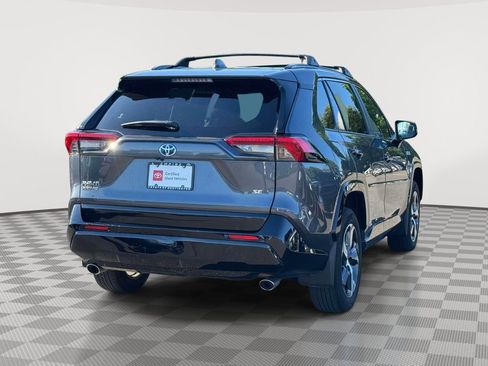 Used 2024 Toyota RAV4 SE w/ Weather & Moonroof Package AWD/4WD image 4