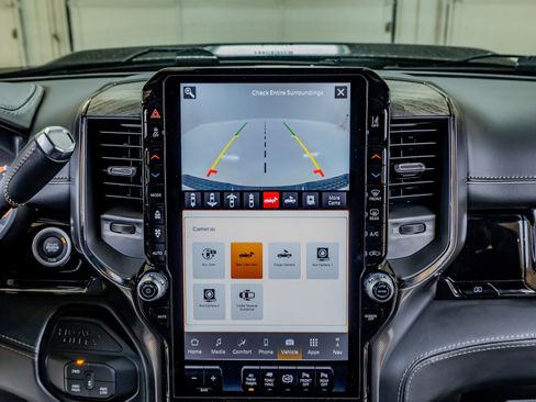 Used 2025 RAM 3500 Limited image 23