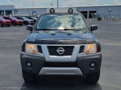 Used 2015 Nissan Xterra PRO-4X AWD/4WD image 2