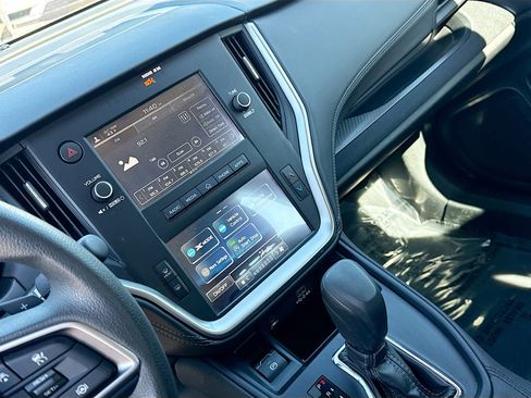 Certified 2025 Subaru Outback image 25