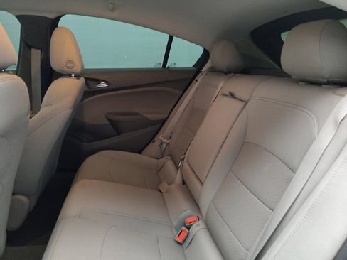 Used 2017 Chevrolet Cruze LT w/ RS Package image 18