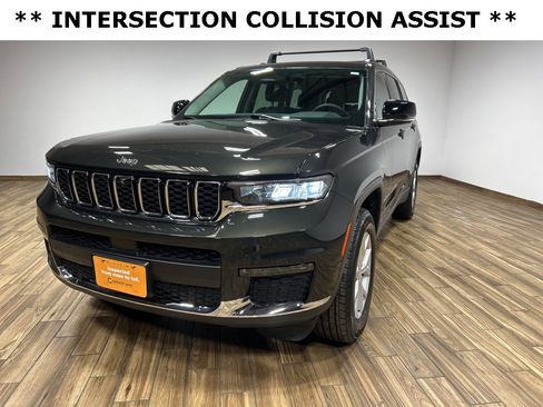 Certified 2023 Jeep Grand Cherokee L Limited w/ Luxury Tech Group II image 8