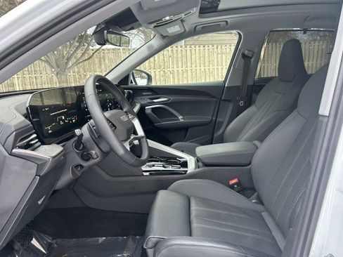 Certified 2025 Audi Q5 Premium Plus w/ Premium Plus image 16