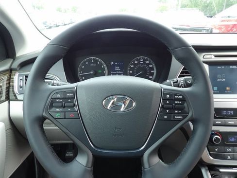 Used 2016 Hyundai Sonata Limited FWD image 15