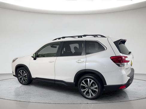 Used 2022 Subaru Forester Limited w/ Popular Package #2 AWD/4WD image 10