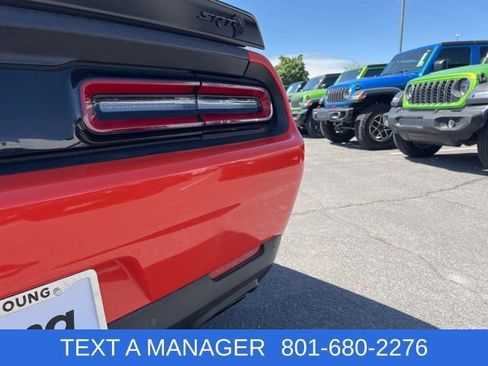 Used 2023 Dodge Challenger SRT Hellcat RWD image 9