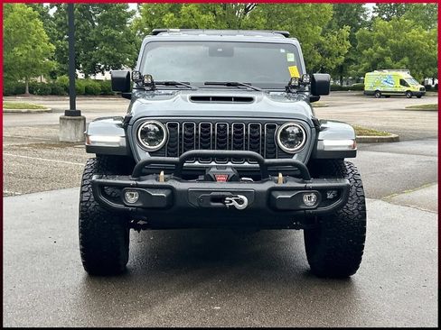 Used 2024 Jeep Wrangler Unlimited Rubicon 392 AWD/4WD image 2