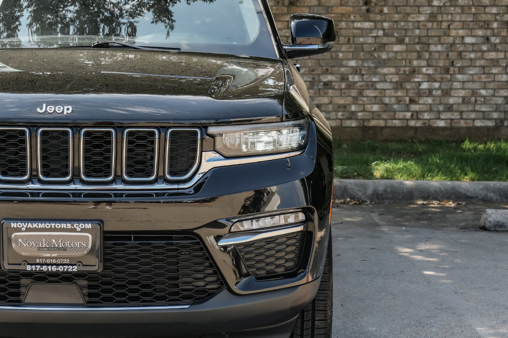 Used 2022 Jeep Grand Cherokee Limited AWD/4WD image 60
