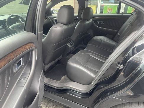 Used 2015 Ford Taurus Limited w/ Equipment Group 301A AWD/4WD image 18