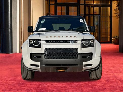 New 2026 Land Rover Defender 110 OCTA image 7