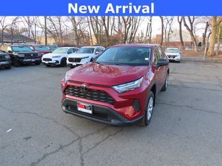 Used 2023 Toyota RAV4 LE video 1