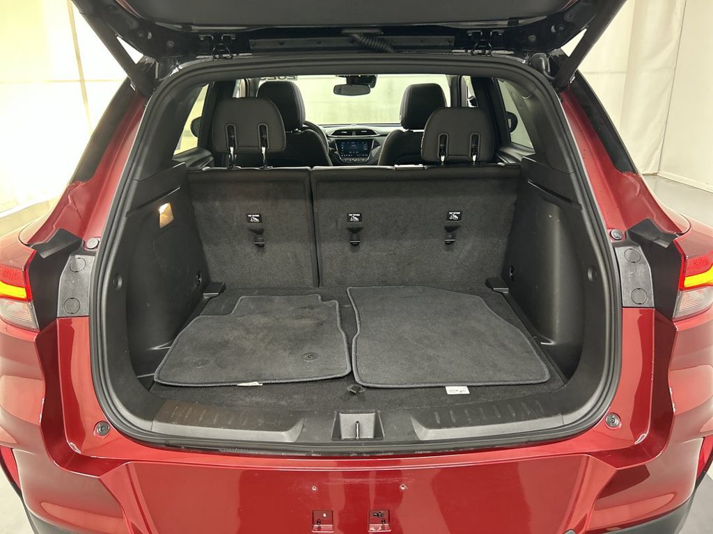 Certified 2023 Chevrolet TrailBlazer RS w/ Sun and Liftgate Package AWD/4WD image 22