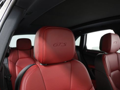 Certified 2023 Porsche Macan GTS AWD/4WD image 26