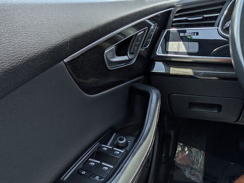 Used 2022 Audi Q7 3.0T Premium Plus image 26