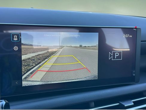 Used 2025 Hyundai Santa Cruz SEL image 17