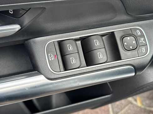 Used 2021 Mercedes-Benz GLA 250 image 12