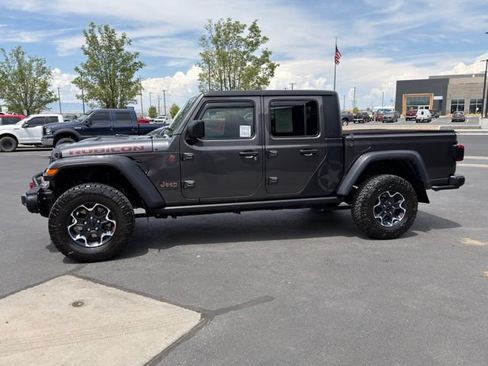 Used 2023 Jeep Gladiator Rubicon w/ LED Lighting Group AWD/4WD image 12