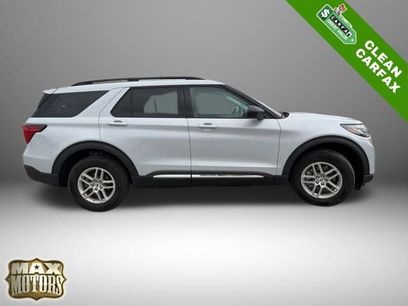 Used 2025 Ford Explorer Active