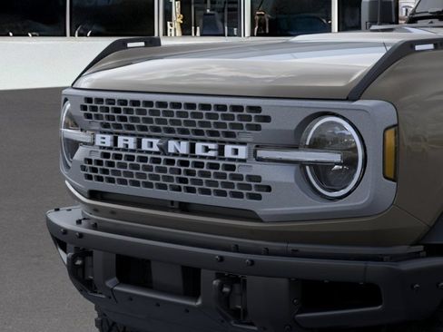 New 2026 Ford Bronco Badlands AWD/4WD image 19