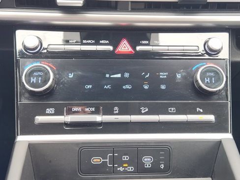 Used 2025 Hyundai Santa Fe SEL image 18