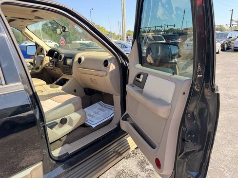 Used 2004 Ford Expedition Eddie Bauer RWD image 15