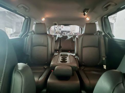 Used 2024 Honda Odyssey EX-L image 19