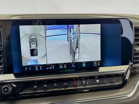 Used 2023 Chevrolet Silverado 1500 High Country w/ High Country Premium Package image 47