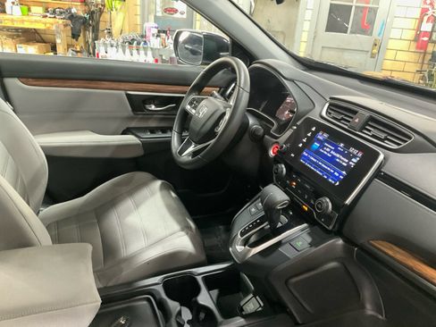 Used 2019 Honda CR-V EX image 16