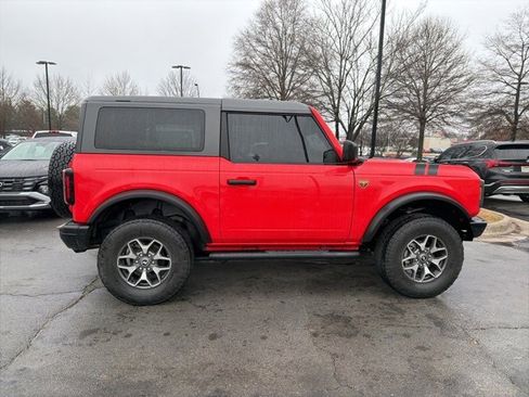 Used 2024 Ford Bronco Badlands image 9