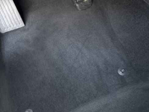 Used 2025 Volvo XC60 B5 Plus image 17