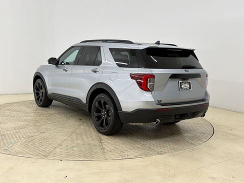 Used 2023 Ford Explorer ST-Line w/ Class IV Trailer Tow Package RWD image 3