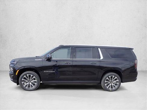 New 2026 Chevrolet Suburban High Country AWD/4WD image 2