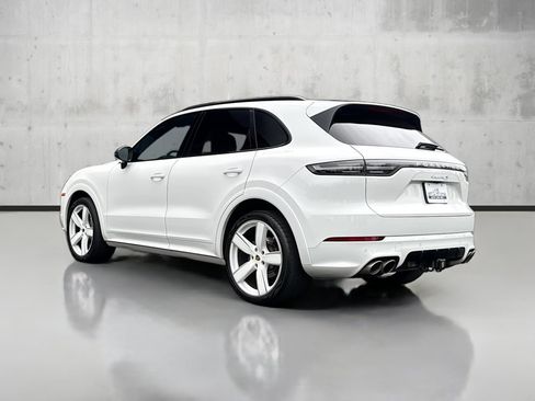 Used 2019 Porsche Cayenne S image 5