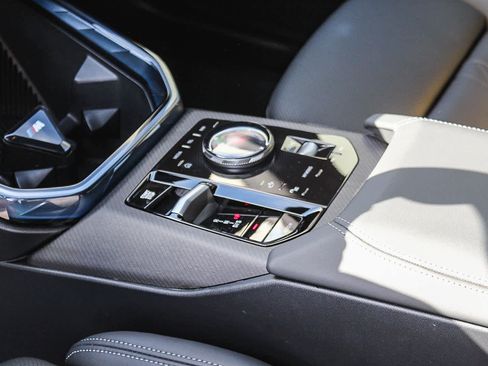 Used 2025 BMW X3 xDrive30i w/ M Sport Package image 19