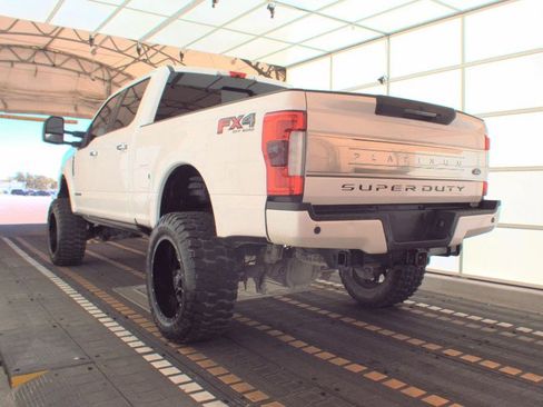 Used 2017 Ford F250 Platinum w/ Platinum Ultimate Package image 3