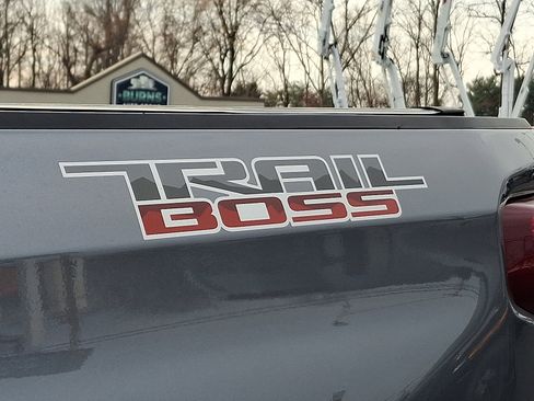 Used 2021 Chevrolet Silverado 1500 LT Trail Boss w/ Bed Protection Package image 32