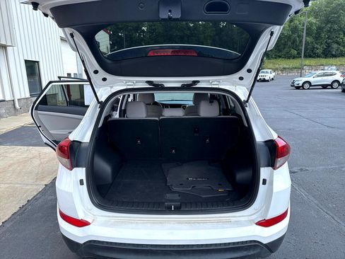 Used 2017 Hyundai Tucson SE image 12