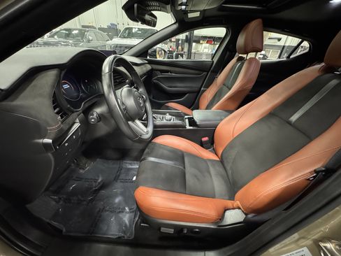 Used 2024 MAZDA MAZDA3 s image 19